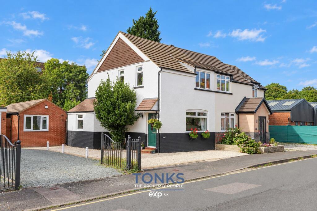 Somers Road, Halesowen, B62 8EN