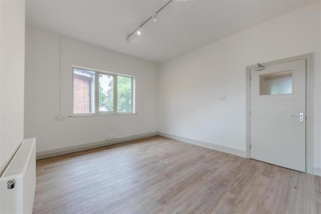 Asper - Offices 7 and 8 - Wombourne 7566.jpg