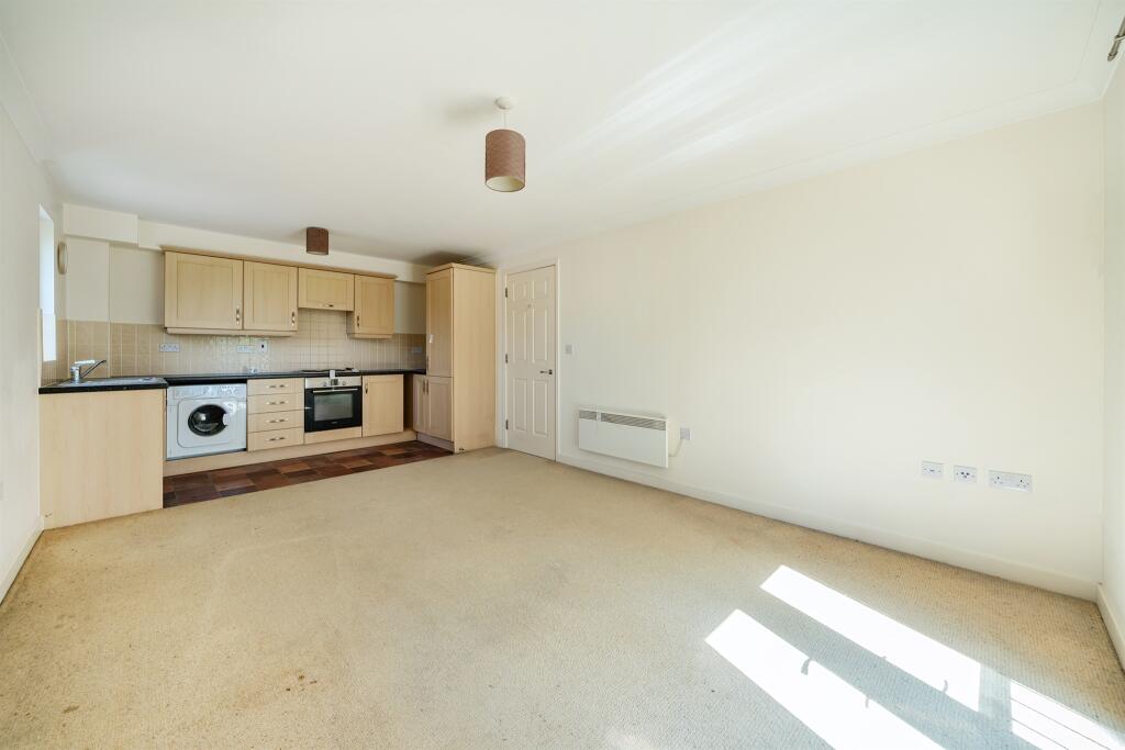 Grenfell Road, Maidenhead photo 4