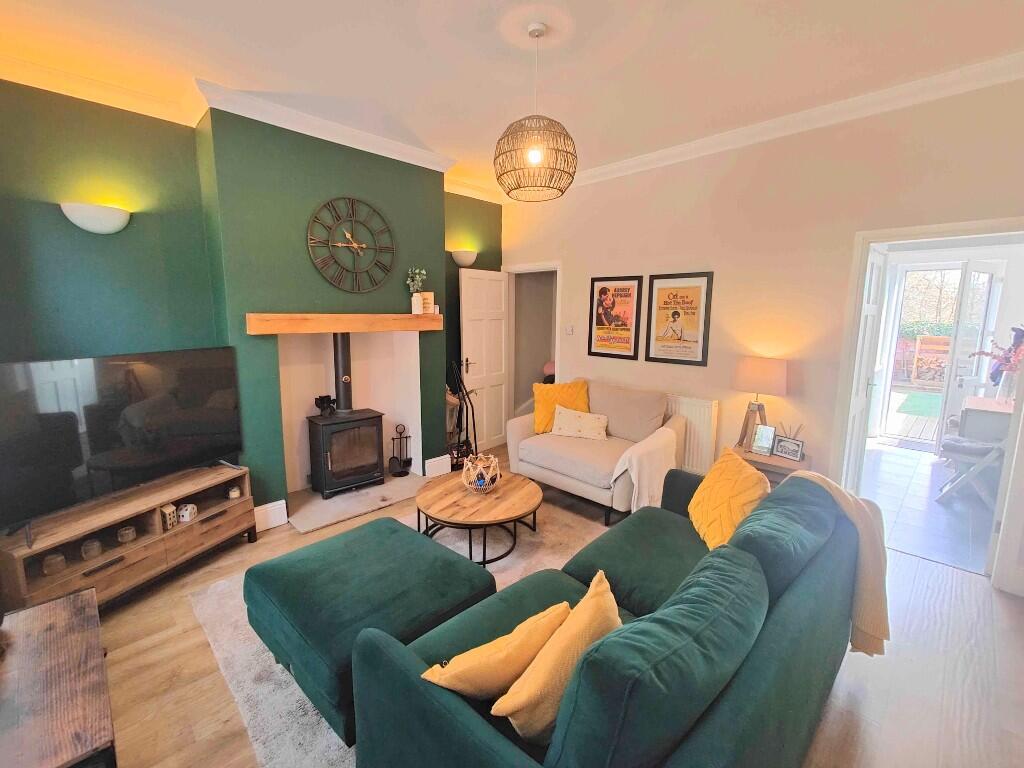 20 St. Giles Road, Lightcliffe, HX3 8BG photo 4