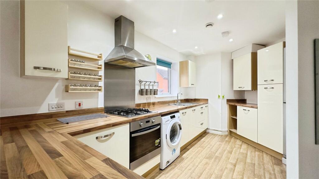 Apartment in Birmingham, Kings Norton - View 2