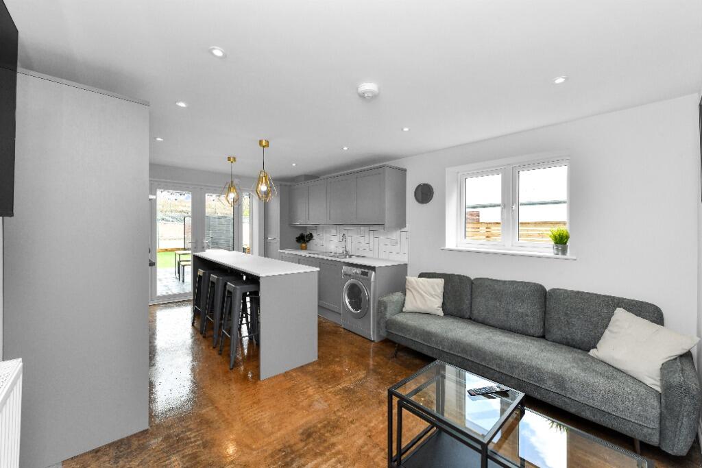House in Nottingham - View 5
