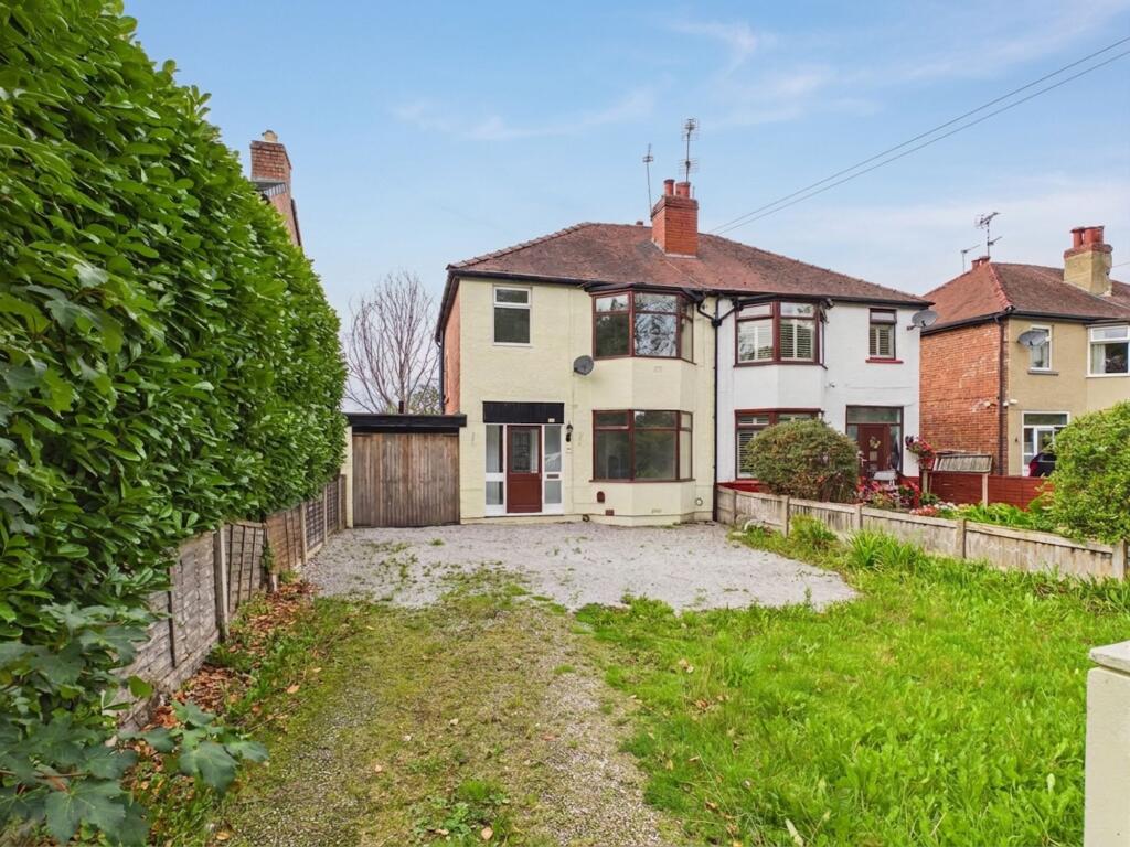 House in Preston - More