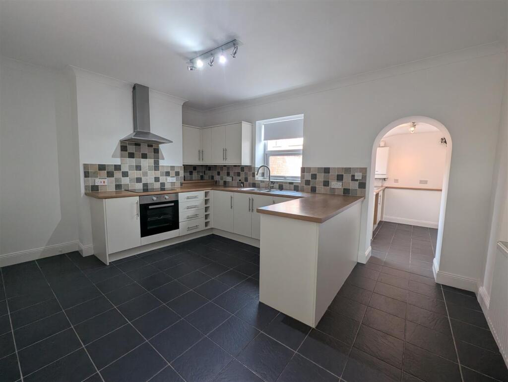House in Darlington, Pierremont - View 3