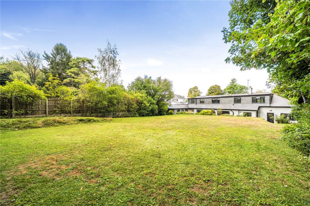 House in Sevenoaks, Halstead - View 3