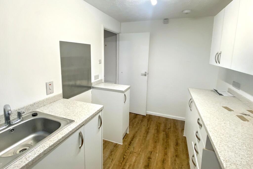 House in Swindon - View 4
