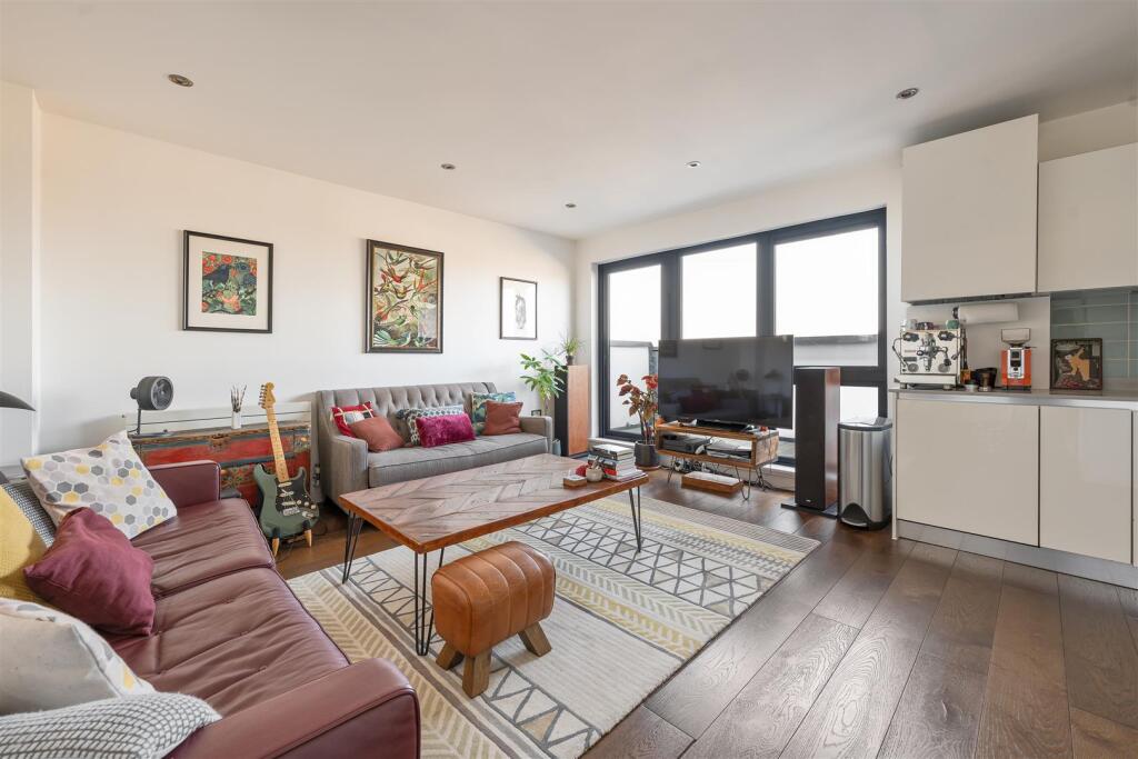 Apartment in London, Bethnal Green - View 3