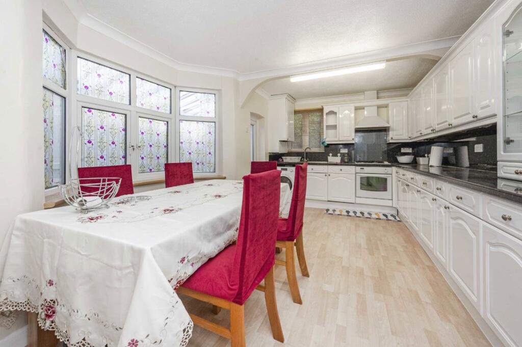 House in London - View 5