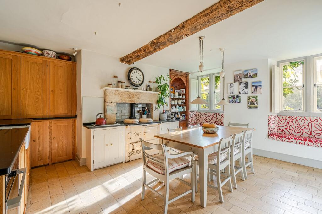 House in Swindon - View 4