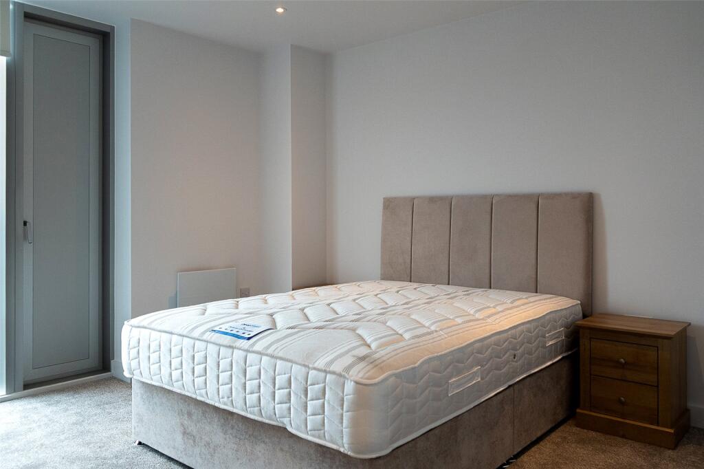 Apartment in Manchester - More