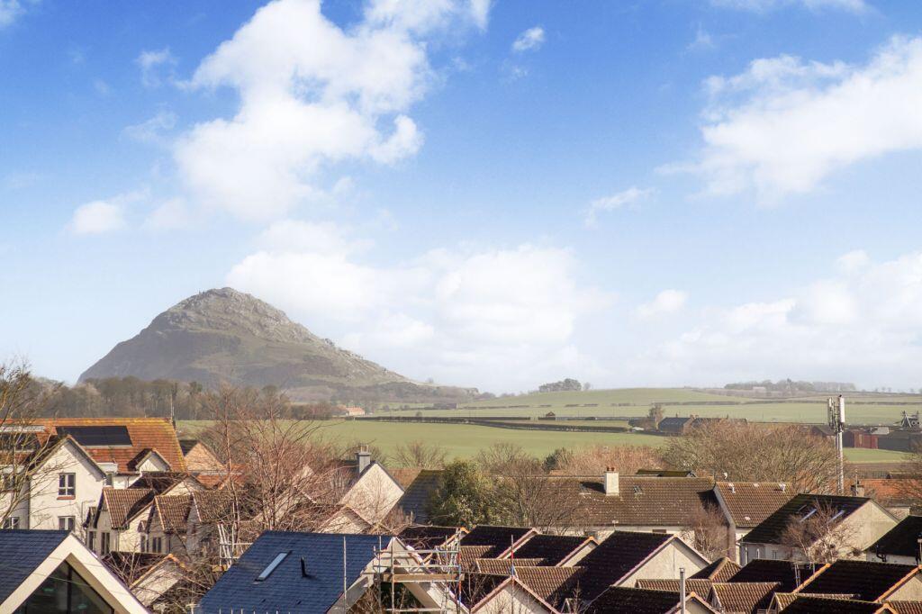 Main image of property: 10 Lammerview Terrace, Gullane, EH31 2HB