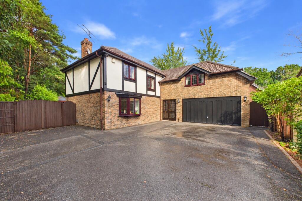 Main image of property: Georgeham Road, Owlsmoor, Sandhurst, Berkshire, GU47