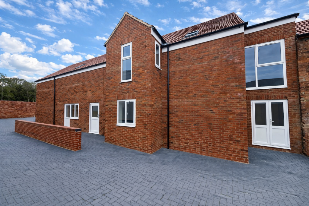 Main image of property: 15A South Street, Bourne