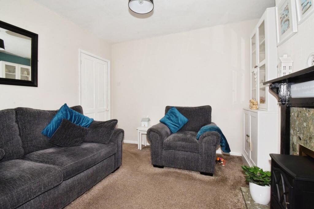 House in Charnwood, Birstall - View 5