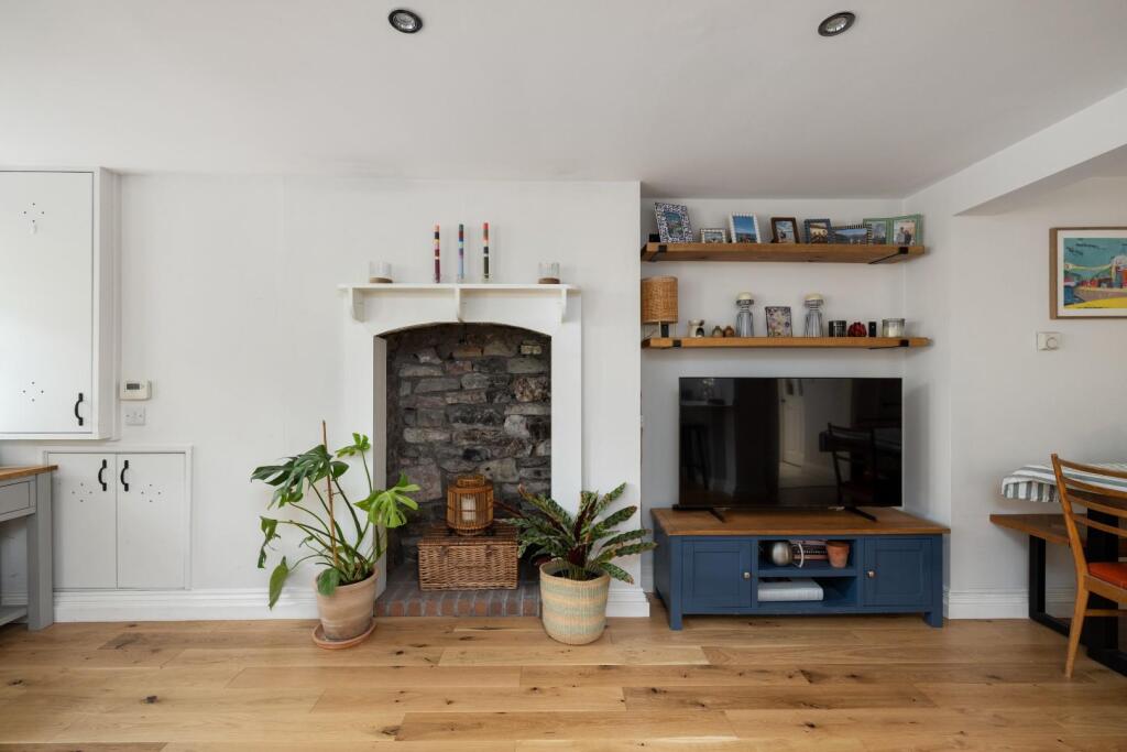 Main image of property: Zetland Road, Redland