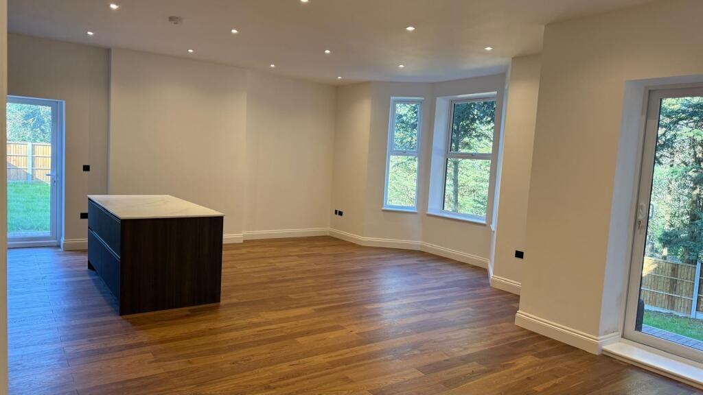 House in Tonbridge and Malling, Addington - View 2