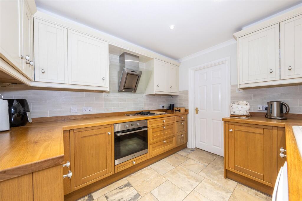 Orchard Way, North Crawley, Buckinghamshire, MK16 photo 2