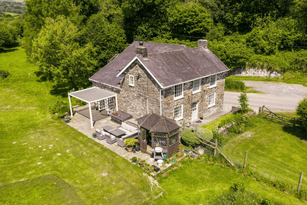 Main image of property: Llysonnen Road, Carmarthen, SA33