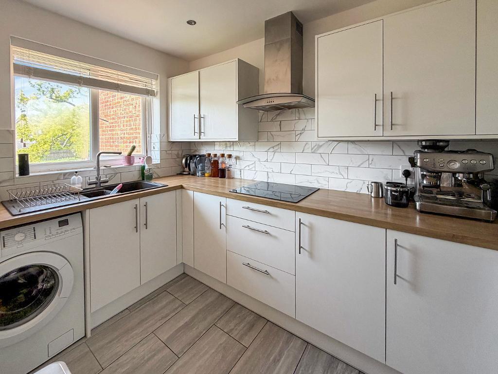 Main image of property: Hartscroft, Linton Glade, Croydon, CR0 9LE