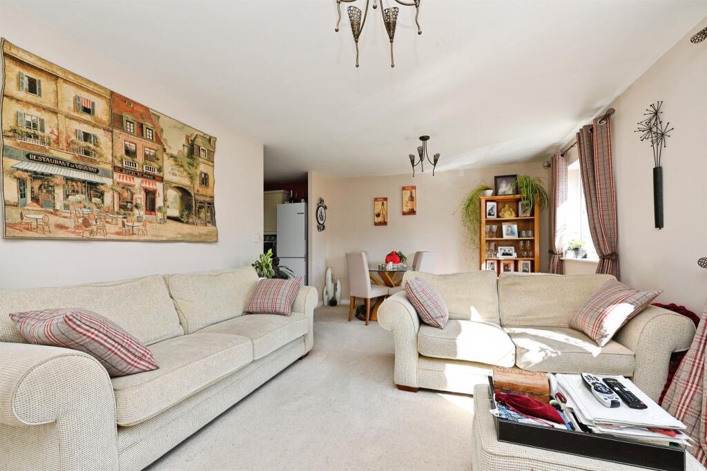House in Peterborough - View 5