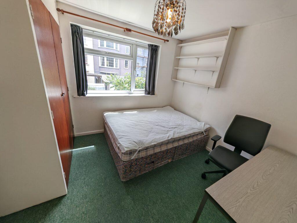 5 bedroom house for rent