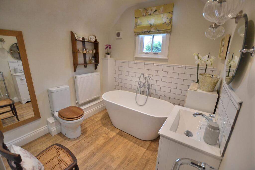 Corner Cottage, Loughborough Road, Mountsorrel, LE12 photo 3