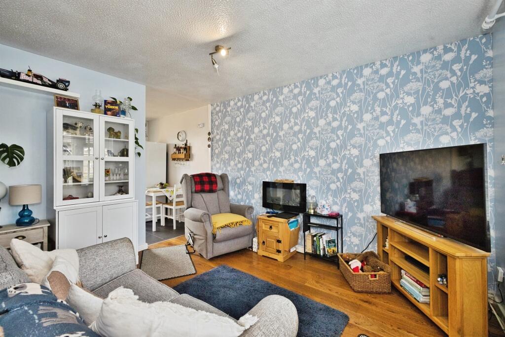 Additional image 4 of Sutton Grange, YEOVIL