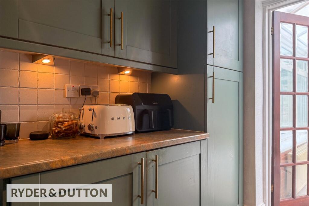 House in Oldham, Greater Manchester - More