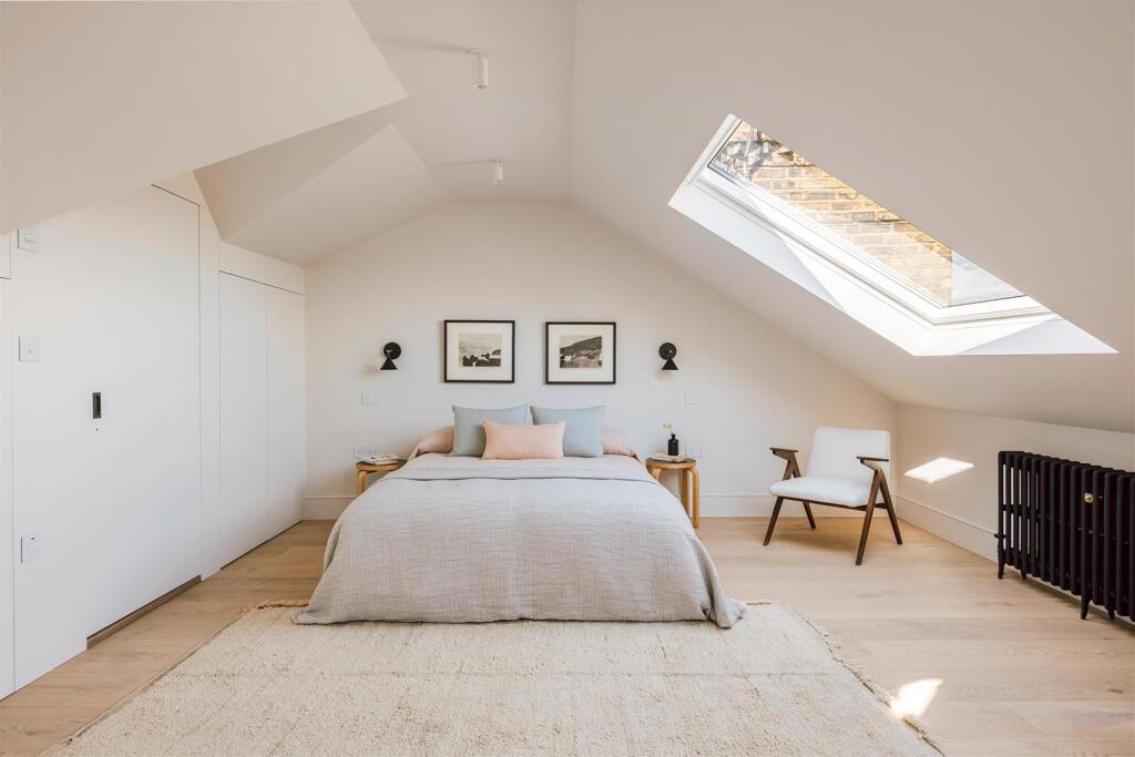 Apartment in London - View 4