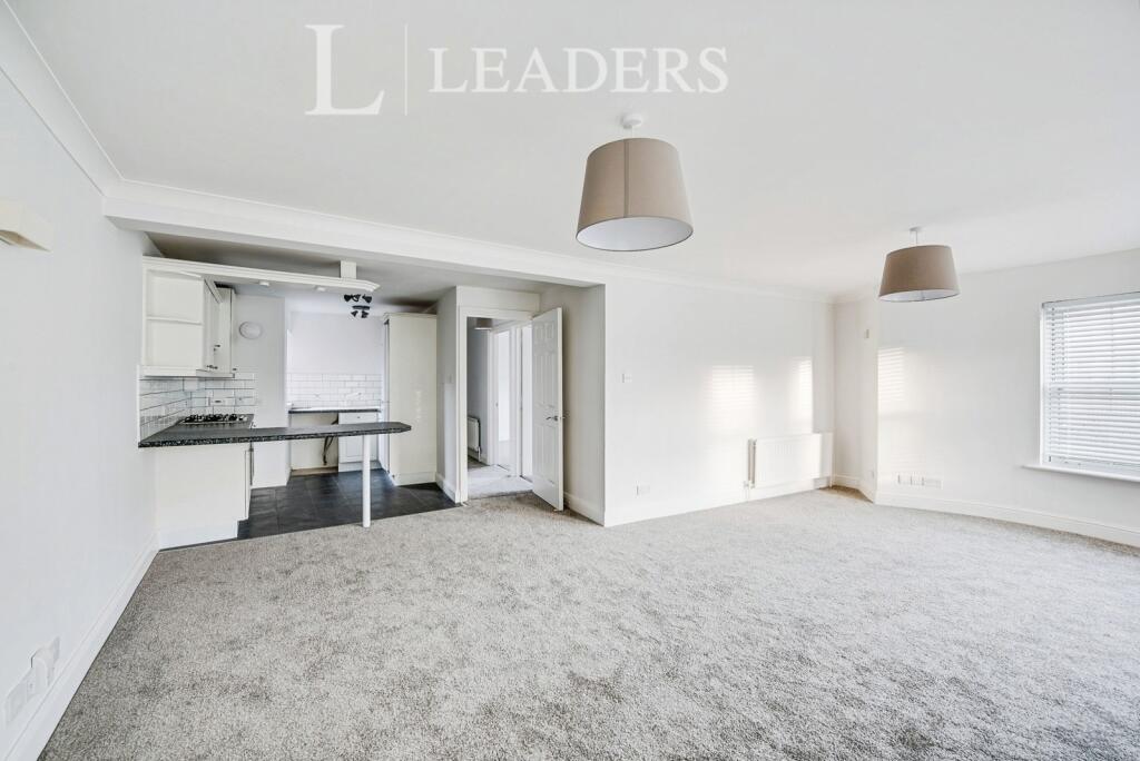 Apartment in Portsmouth - View 4