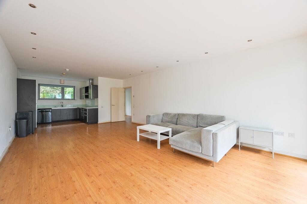 Apartment in London - View 5