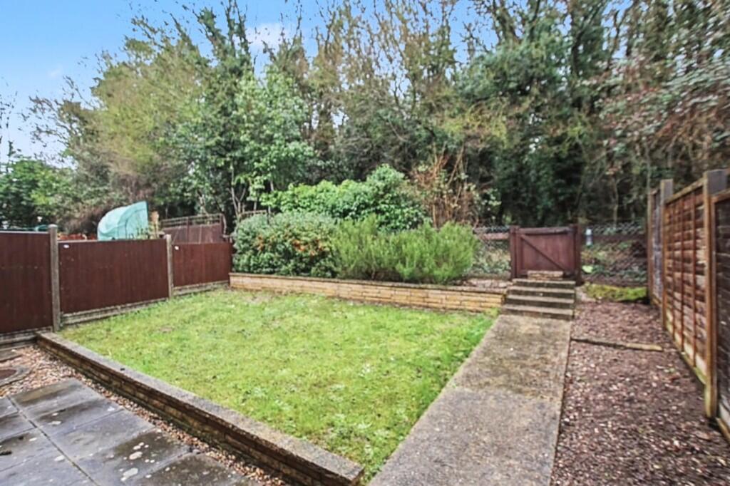 Dovehouse Road, Haverhill, Suffolk, CB9 photo 3