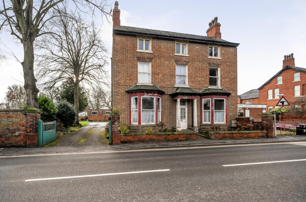 5-bed detached on Hatfield SOUTH YORKSHIRE, £700,000