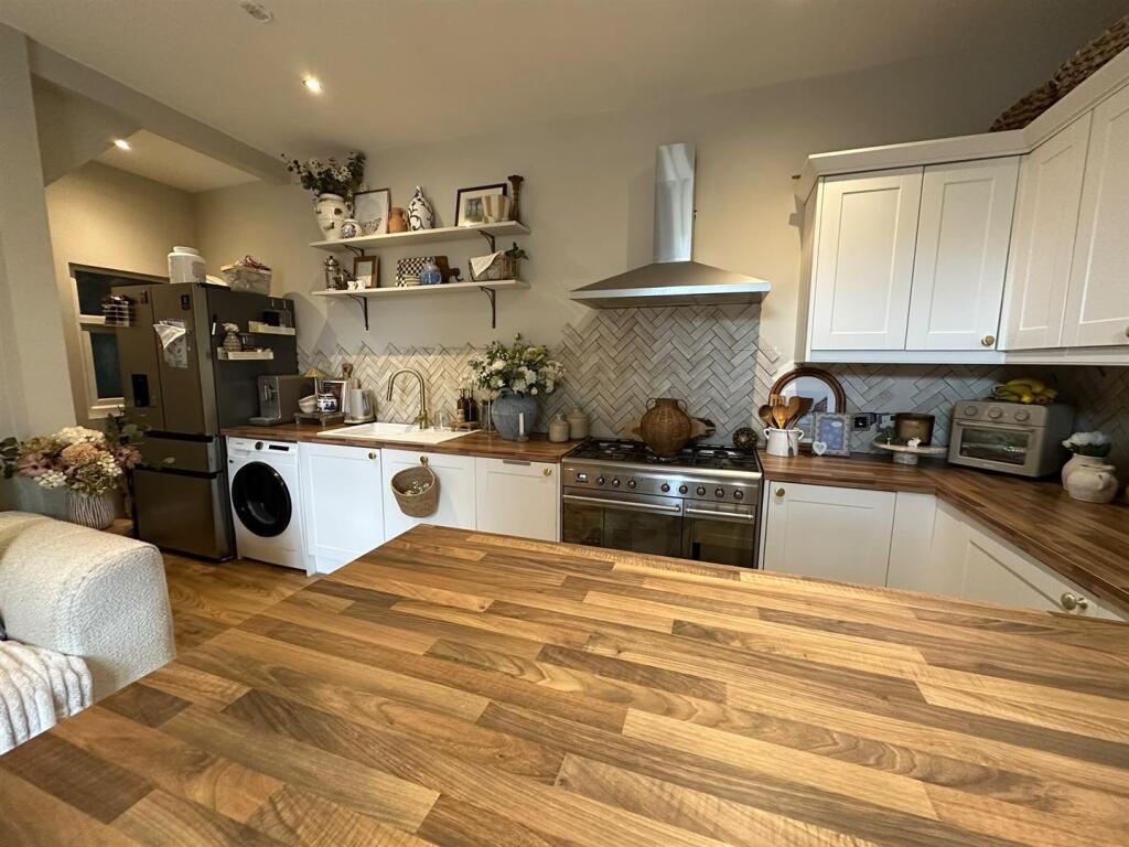 Long Lane, Honley HD9 photo 4