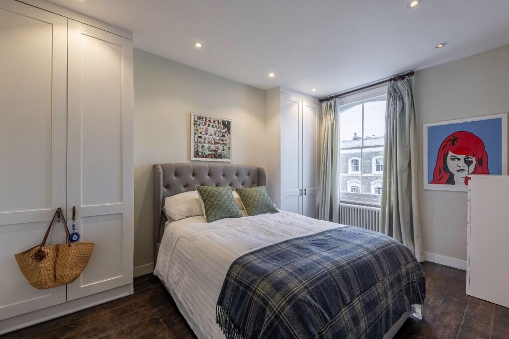 Apartment in London - View 5