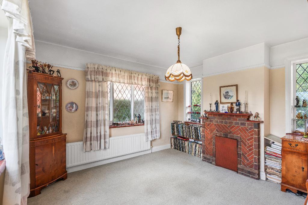Tudor Close, Seaford, East Sussex, BN25 2LU photo 4