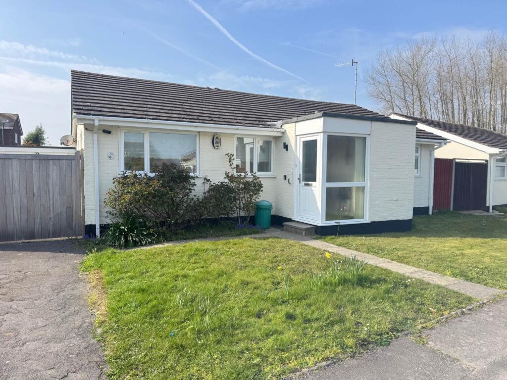 Main image of property: Fittleworth Drive, Felpham