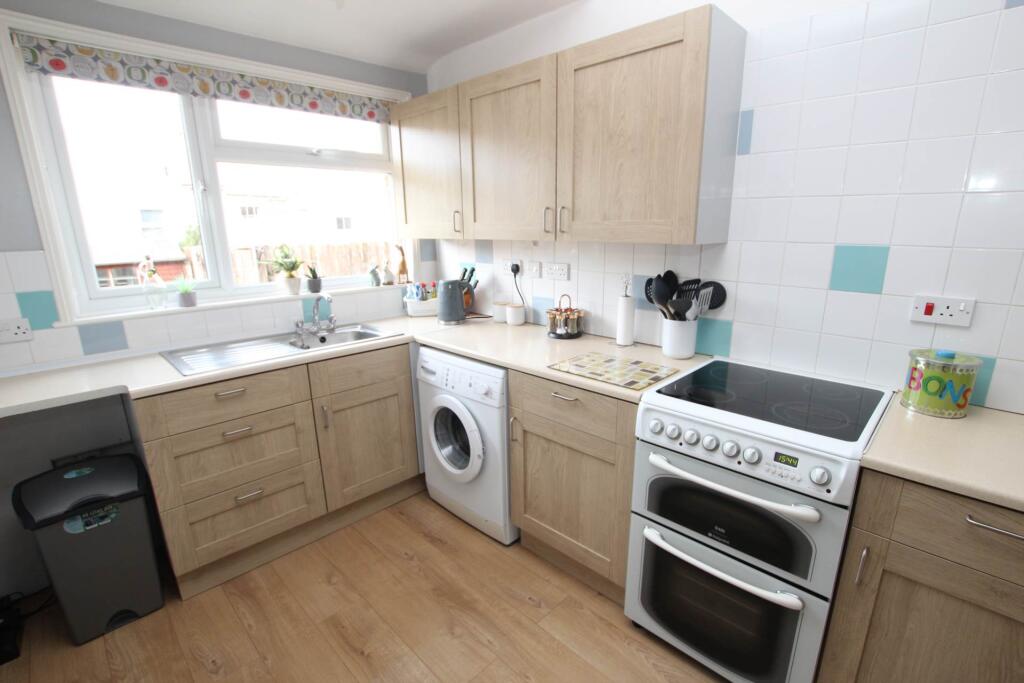 Greys Road, Eastbourne, BN20 8AY photo 5