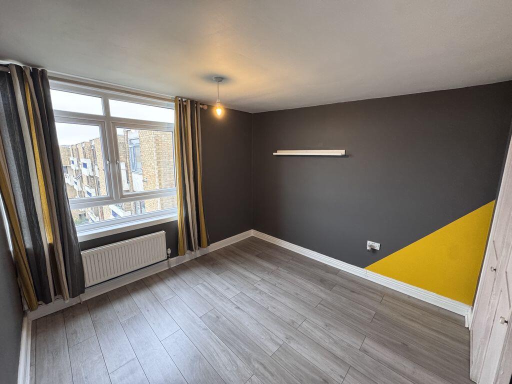 Apartment in Sunderland, Washington - View 5