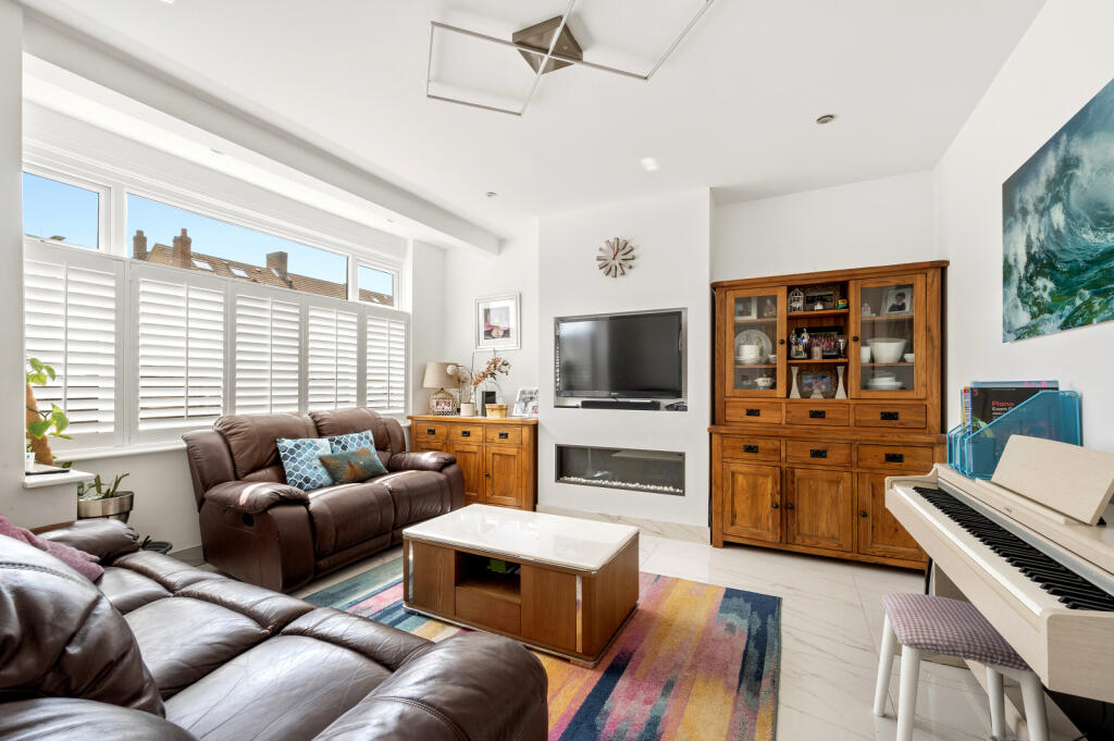 House in London, West Barnes - View 3