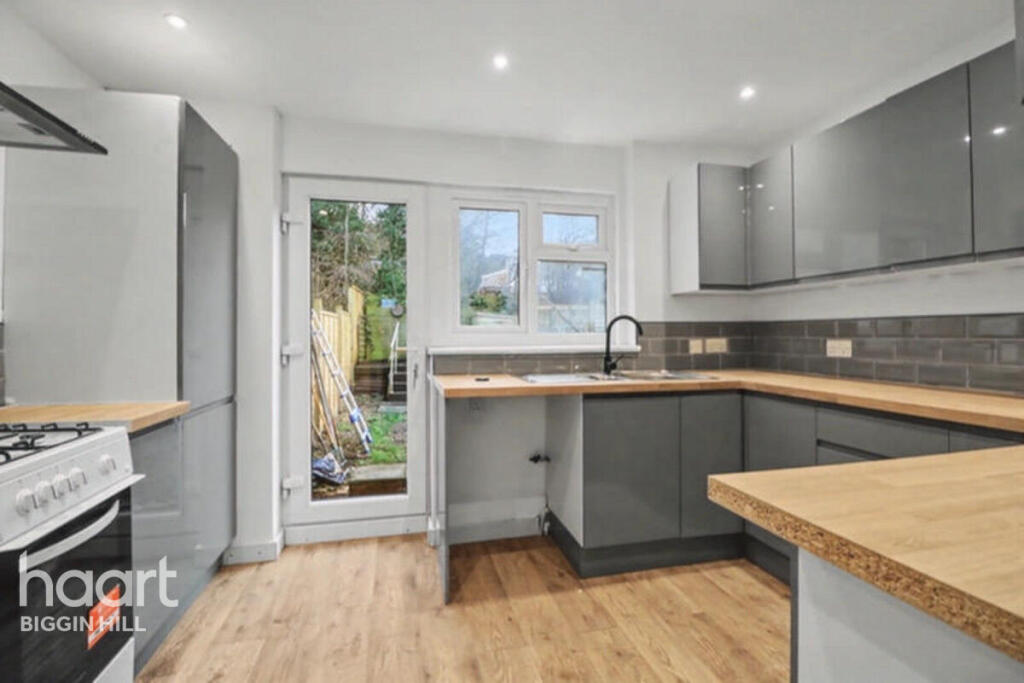House in London - View 3