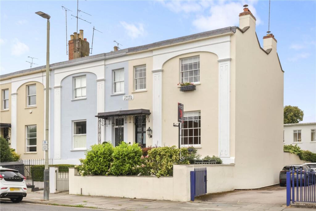 Main image of property: Bath Road, Cheltenham, Gloucestershire, GL53