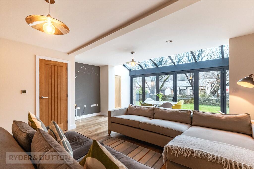 Empire Way, Slaithwaite, Huddersfield, West Yorkshire, HD7 photo 4