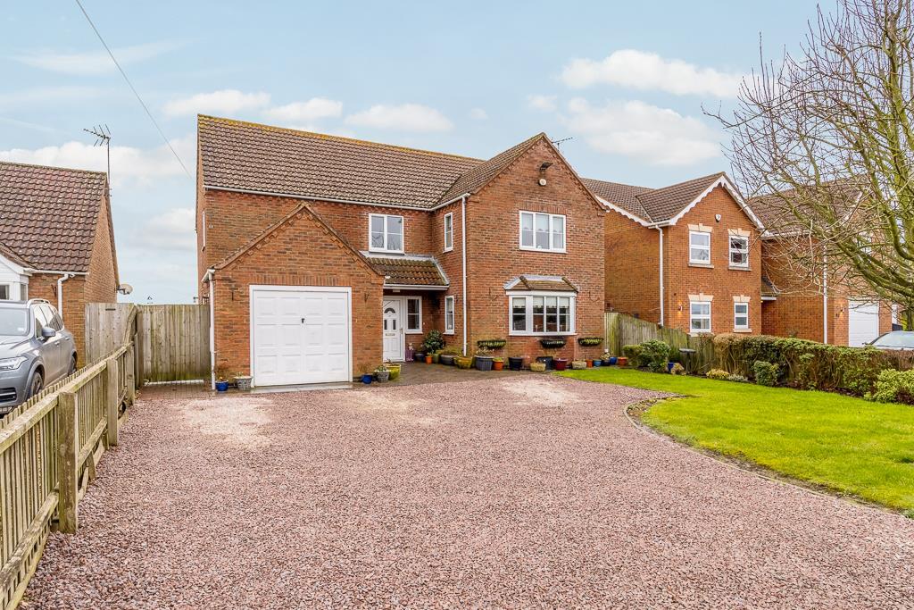 4-bed detached on Seas End Road, Moulton Seas End, £348,995