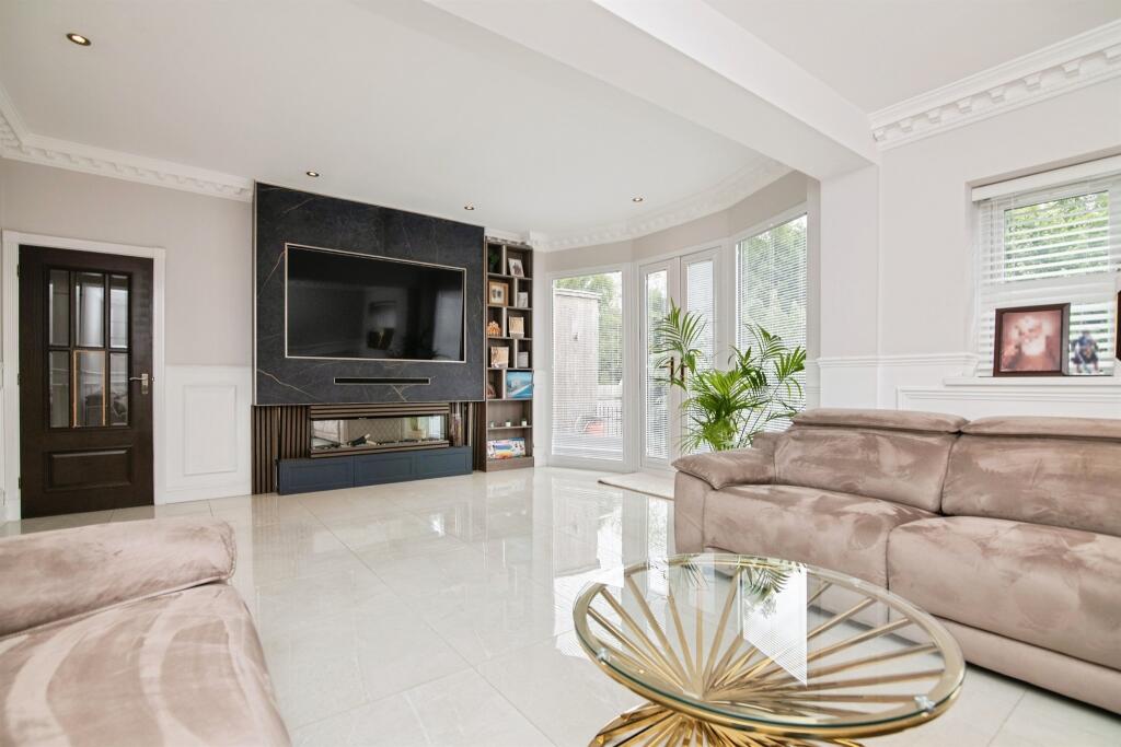House in Sandwell, West Midlands - View 2