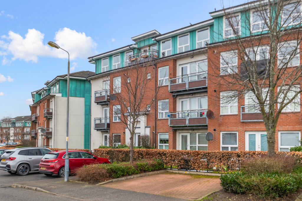 Main image of property: 3/1 24 Strathblane Gardens, Anniesland, G13