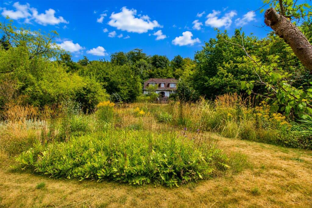 House in Dacorum, Aldbury - View 5