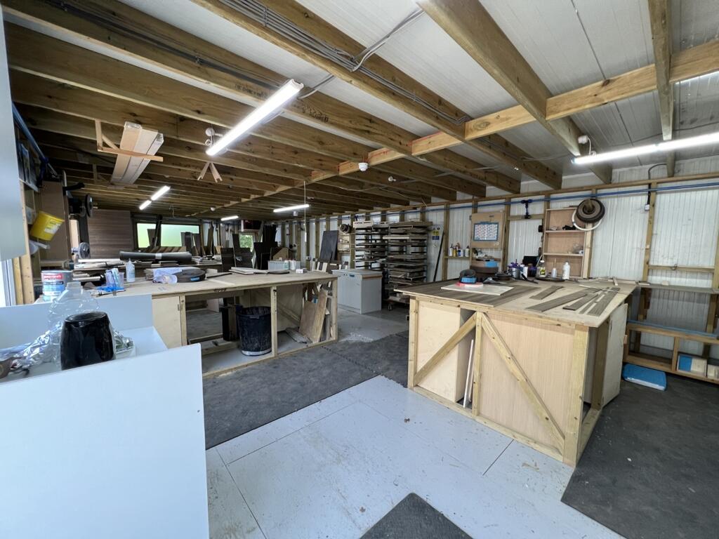 Photo 9