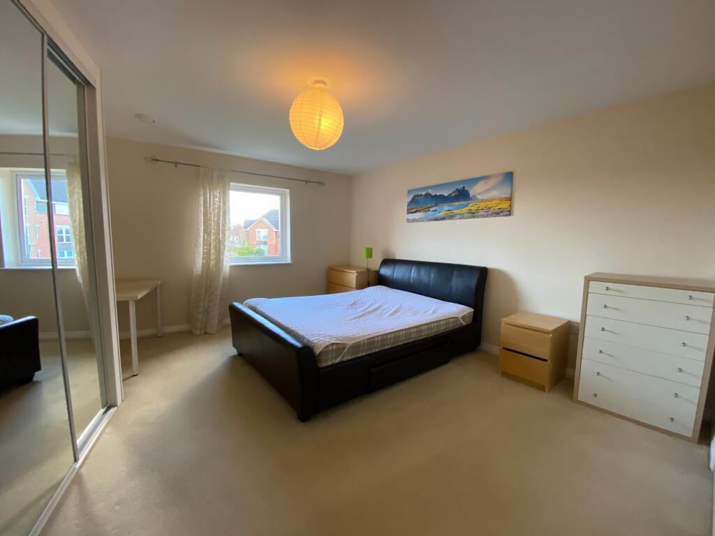 Apartment in Swindon - View 5