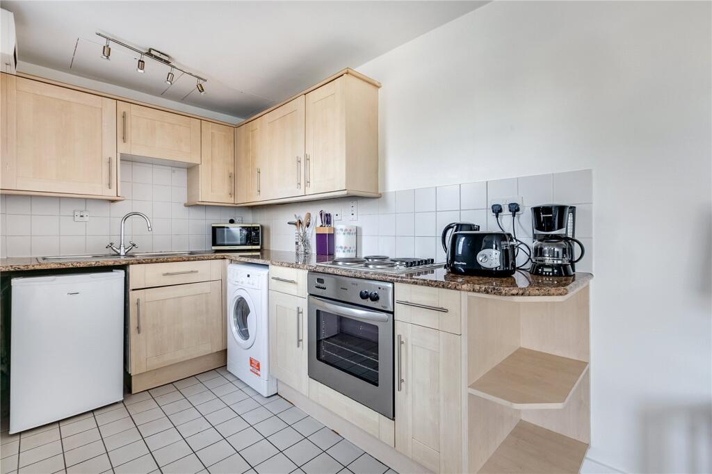 Apartment in London - View 4